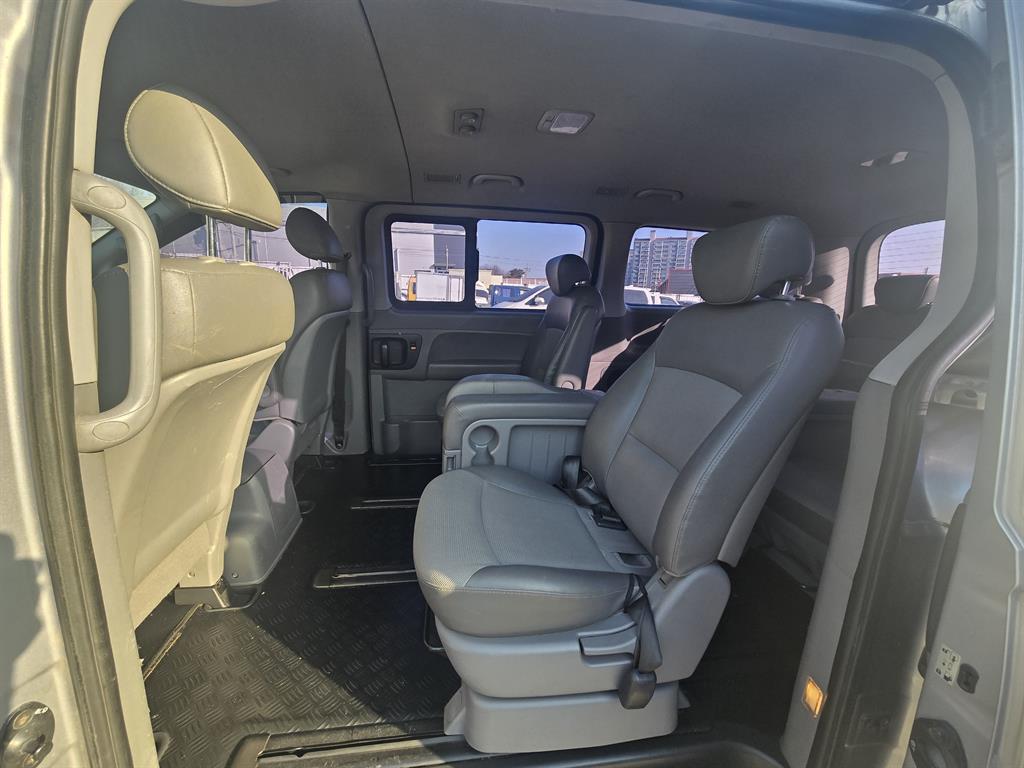 HYUNDAI Starex 2012 Gris - Importación desde Corea - HF Imports Iquique - Foto 17