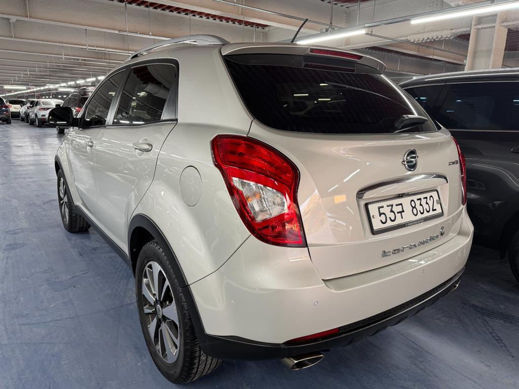 Ssangyong Korando - Vista 4