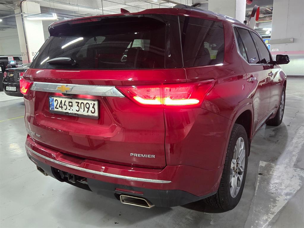 Chevrolet Travers - Vista 4