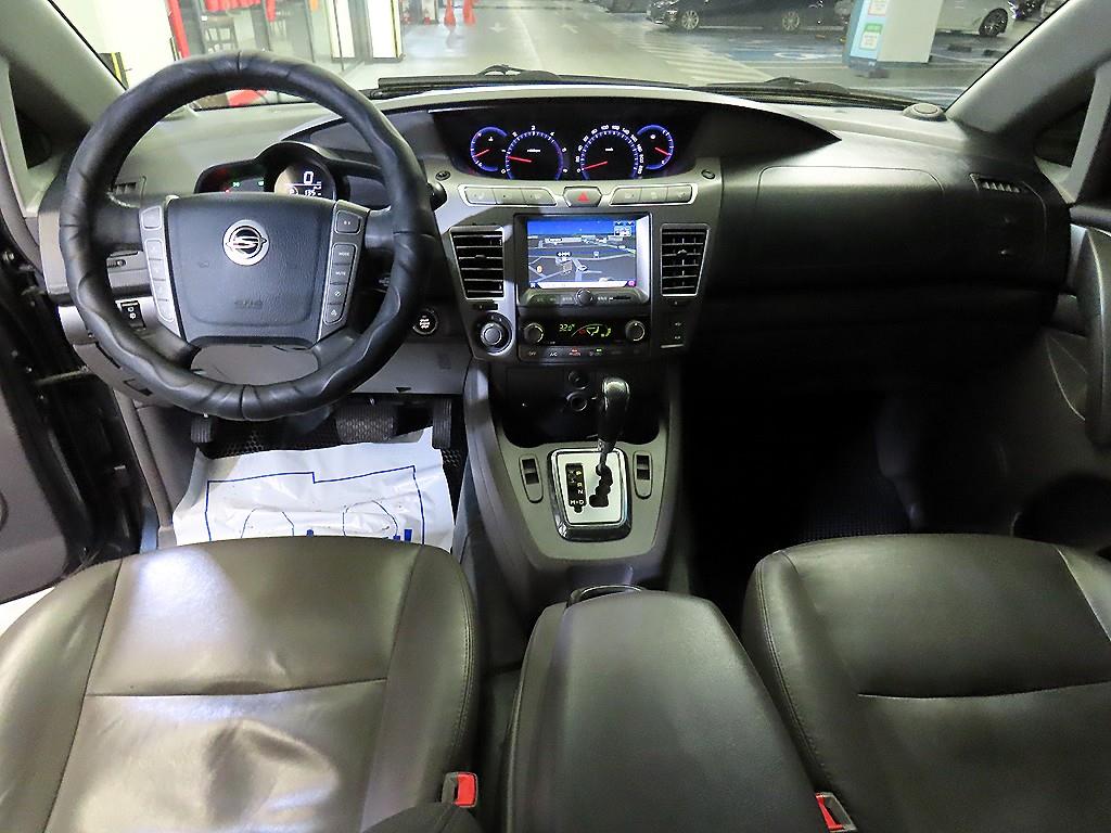 Ssangyong Korando - Vista 11