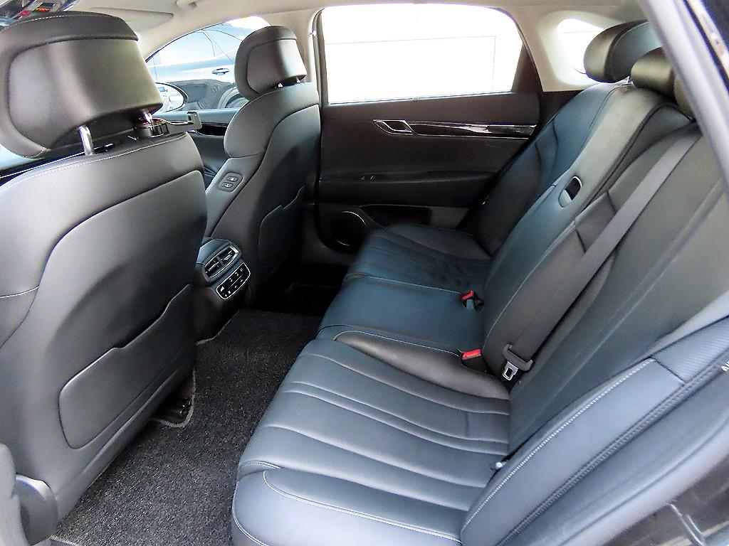 Genesis G80 - Vista 6