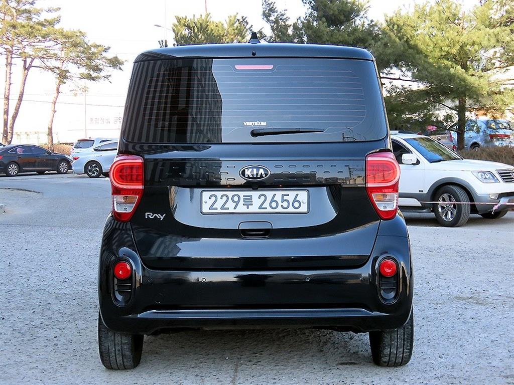 KIA Ray - Vista 4