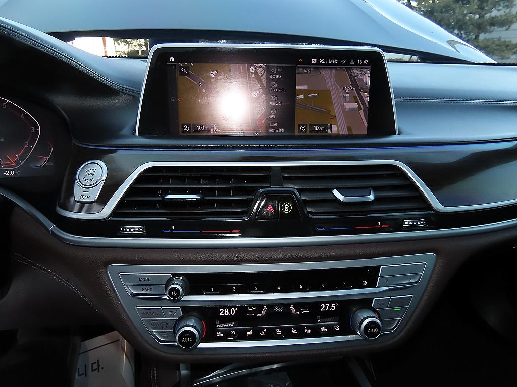 BMW 7 Series 2022 Negro - Importación desde Corea - HF Imports Iquique - Foto 13