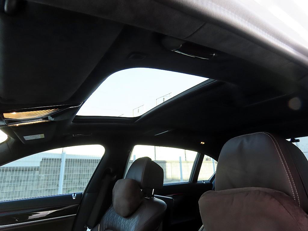 BMW 7 Series 2021 Blanco - Importación desde Corea - HF Imports Iquique - Foto 17