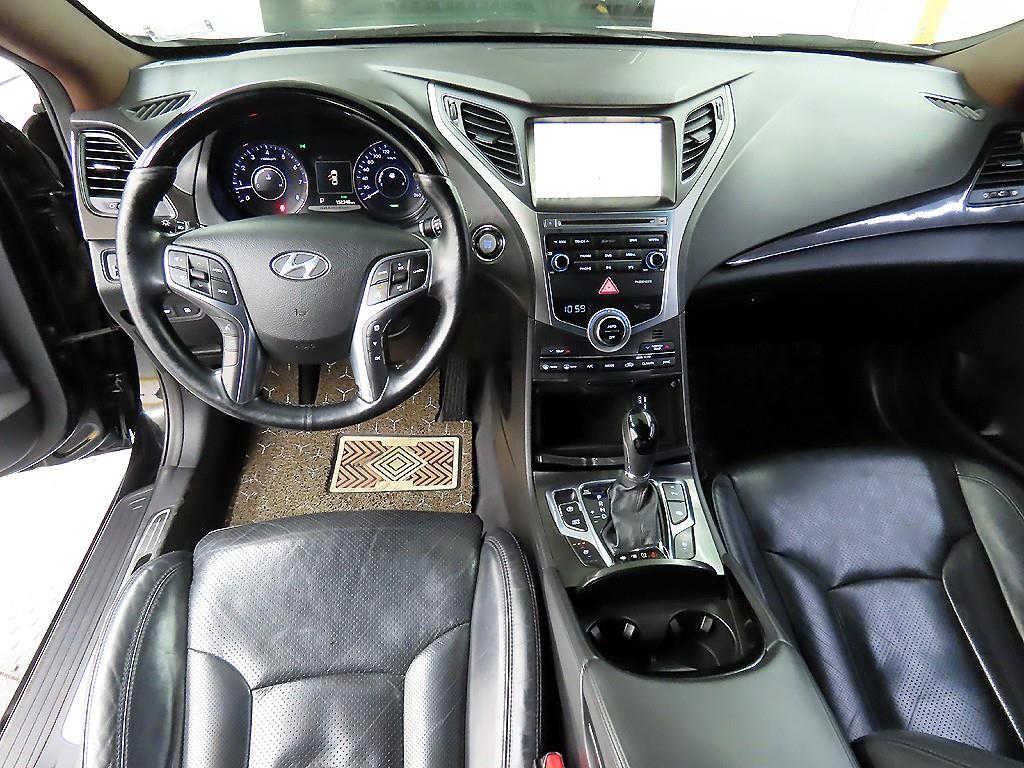 HYUNDAI Grandeur - Vista 7