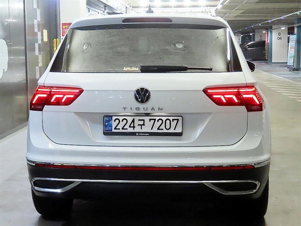 Volkswagen Tiguan - Vista 5