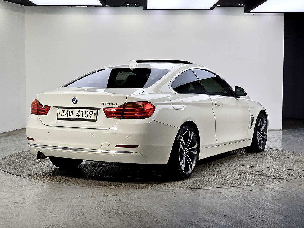 BMW 4 Series - Vista 4