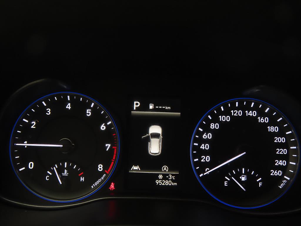 HYUNDAI Kona - Vista 9