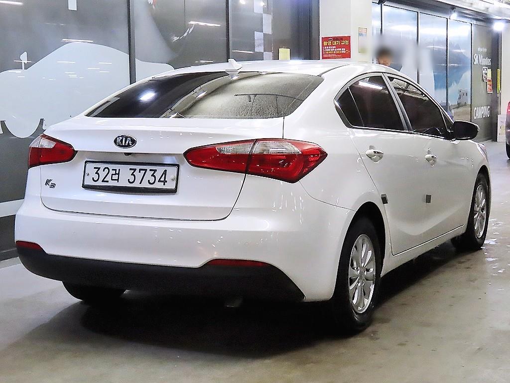 KIA K3 - Vista 4