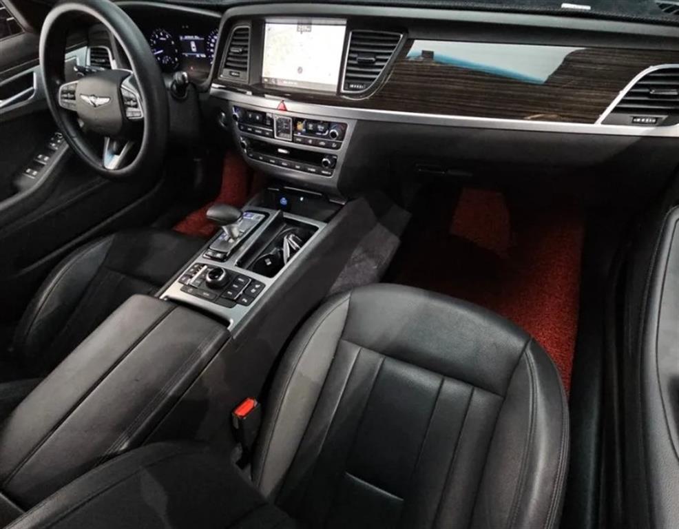 Genesis G80 - Vista 7