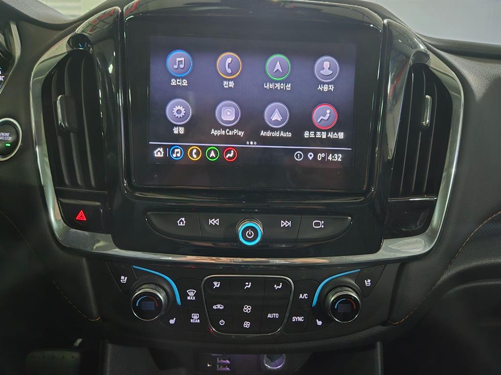 Chevrolet Travers - Vista 10