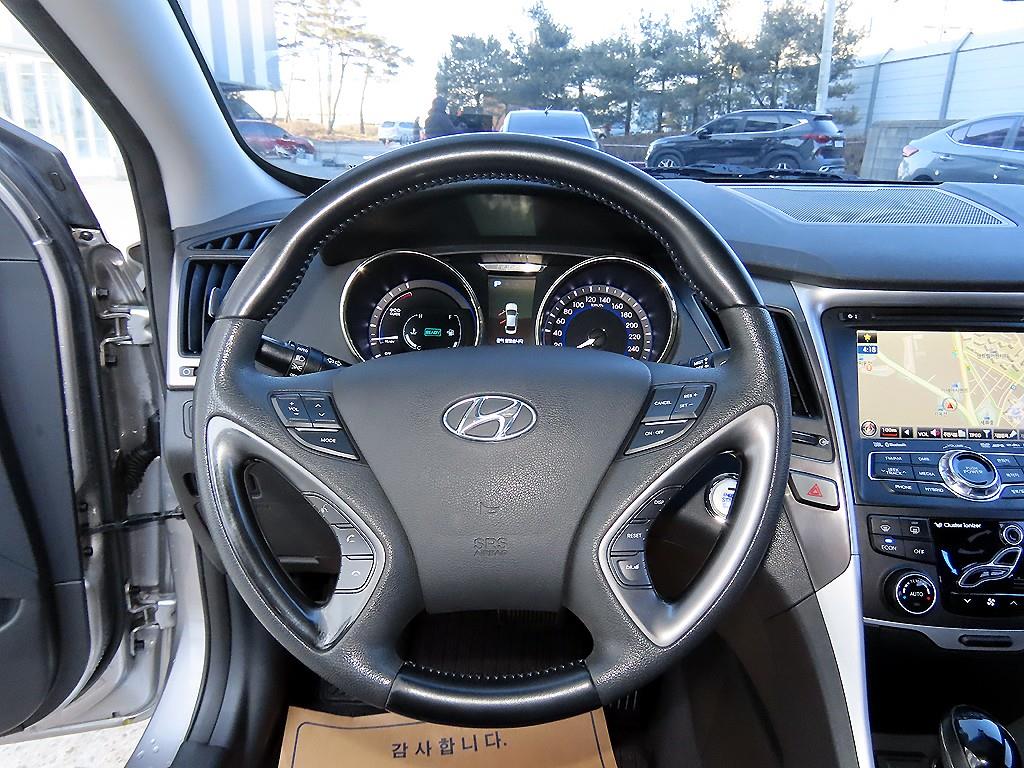 HYUNDAI Sonata - Vista 8