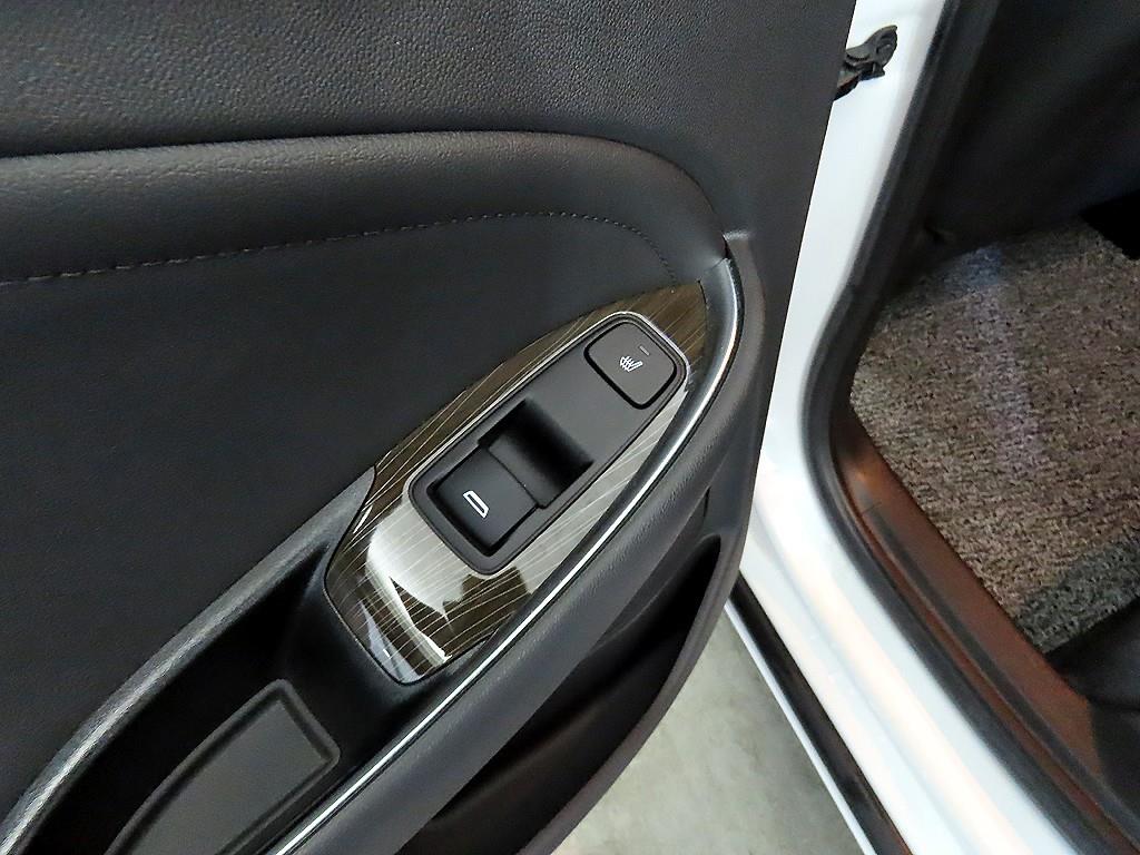 Chevrolet Malibu 2020 Blanco - Importación desde Corea - HF Imports Iquique - Foto 16