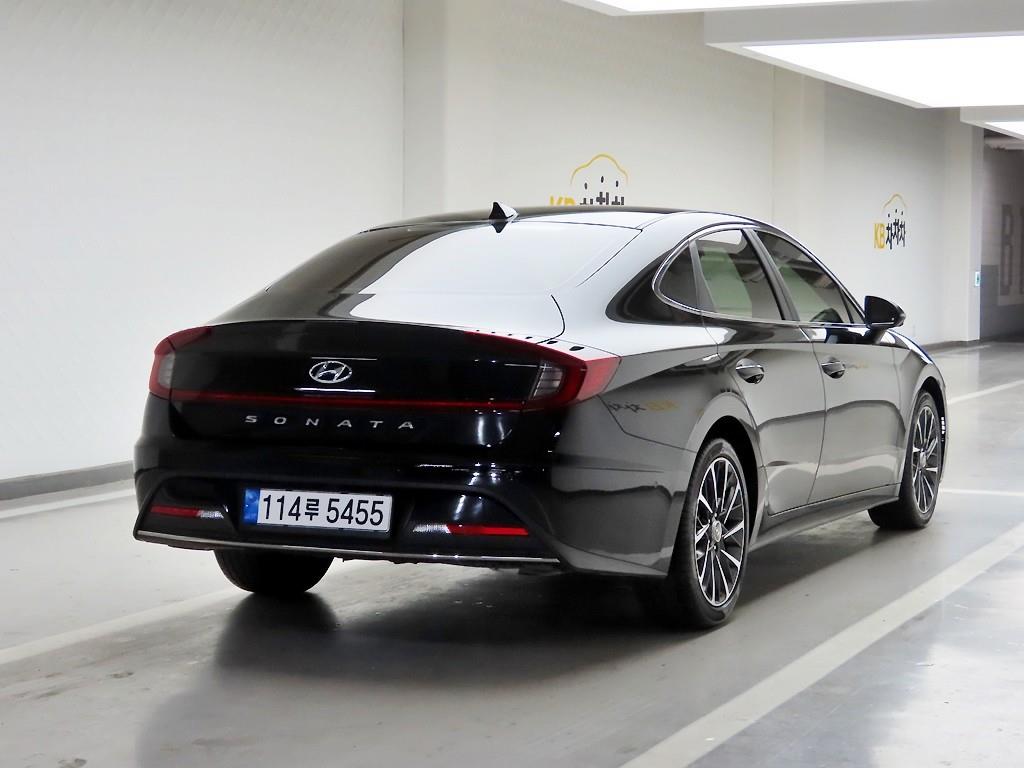 HYUNDAI Sonata - Vista 4