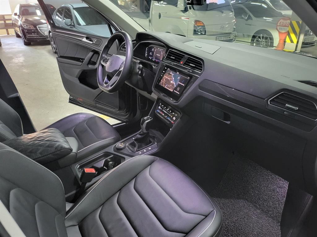 Volkswagen Tiguan - Vista 8