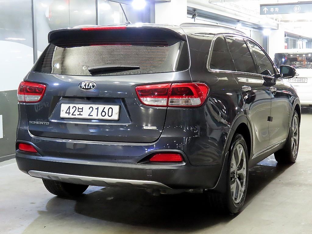 KIA Sorento - Vista 4