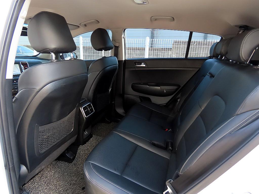 KIA Sportage - Vista 6