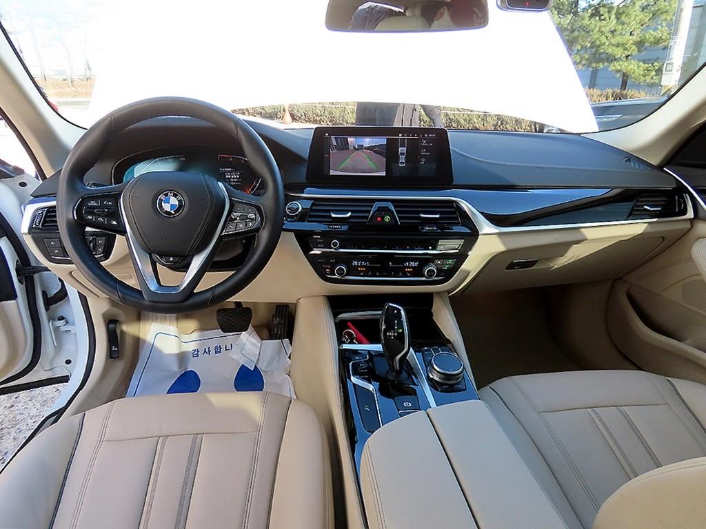 BMW 5 Series - Vista 7