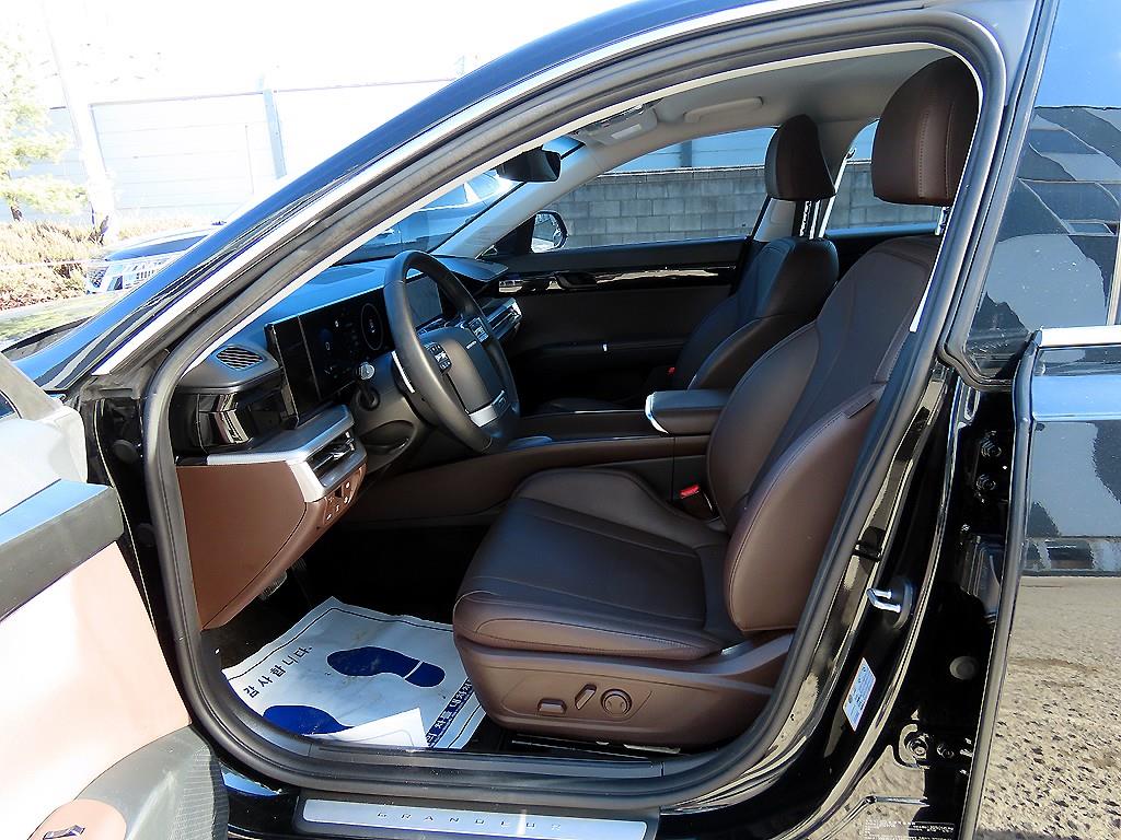 HYUNDAI Grandeur - Vista 5