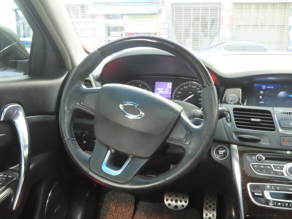 SAMSUNG SM5 2012 Blanco - Importación desde Corea - HF Imports Iquique - Foto 17