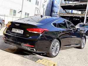 HYUNDAI Genesis - Vista 8