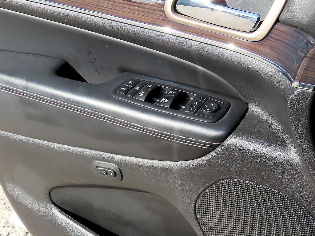 Jeep Cherokee - Vista 11