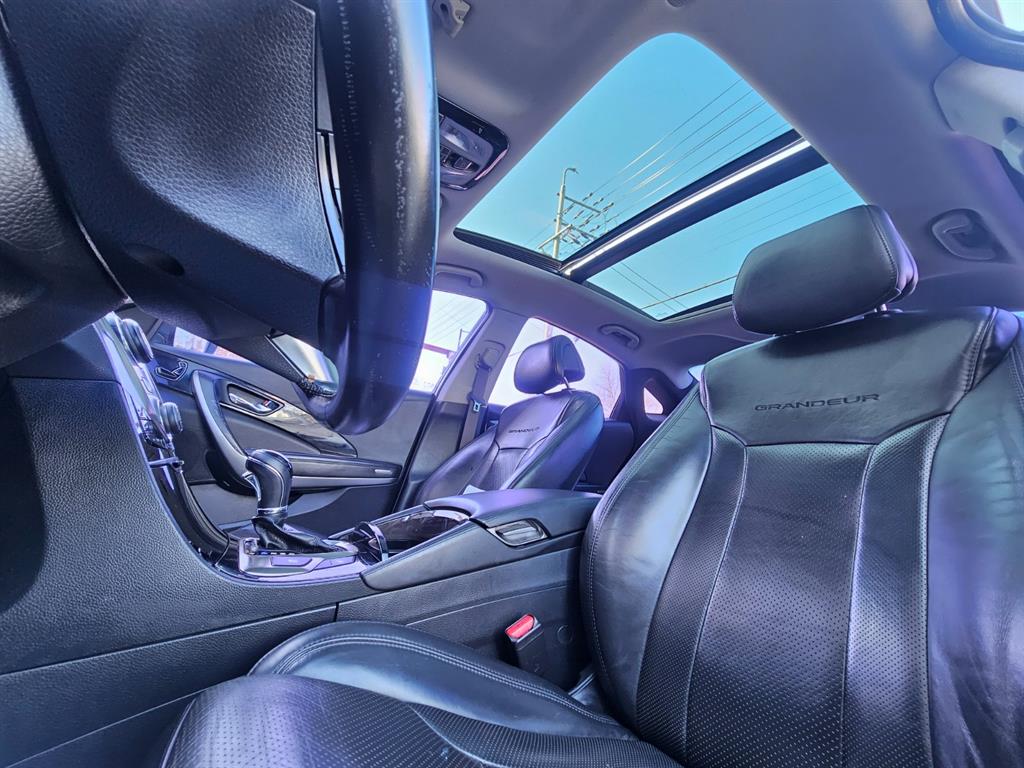 HYUNDAI Grandeur - Vista 11