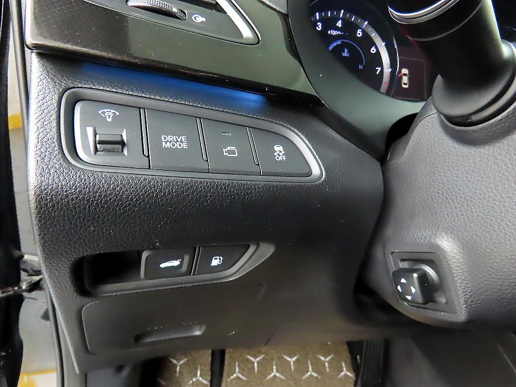 HYUNDAI Grandeur - Vista 12