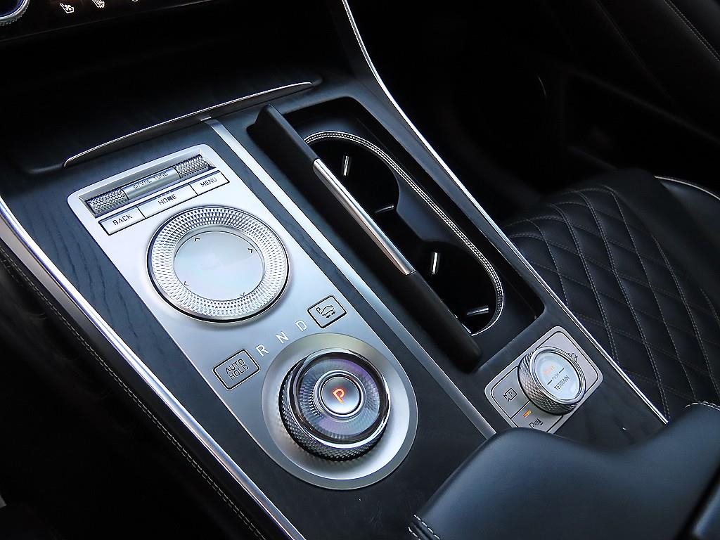 Genesis GV80 - Vista 11