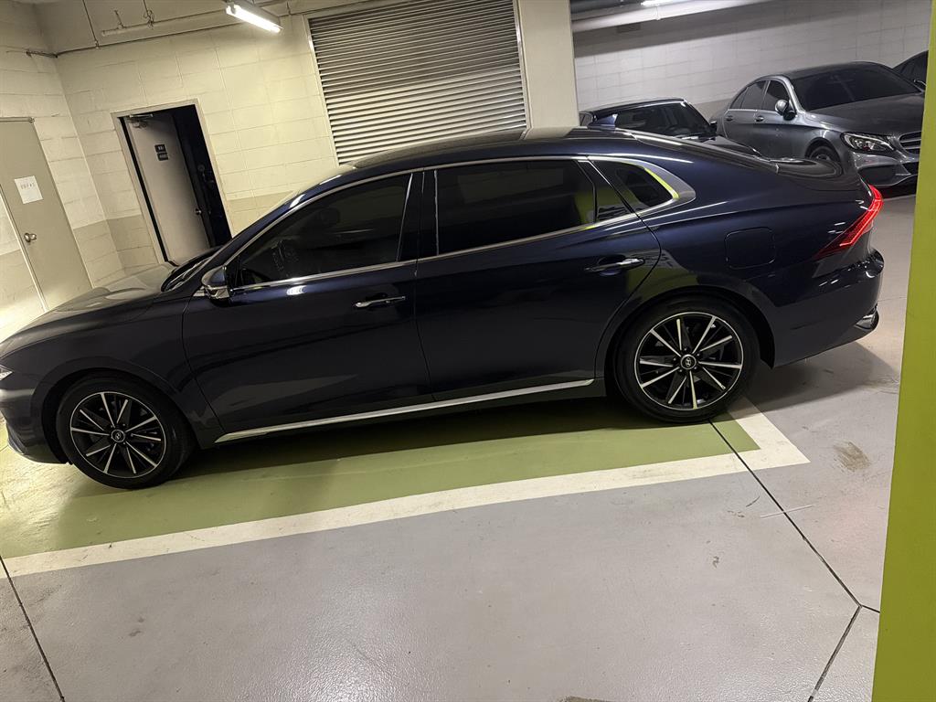 HYUNDAI Grandeur - Vista 4