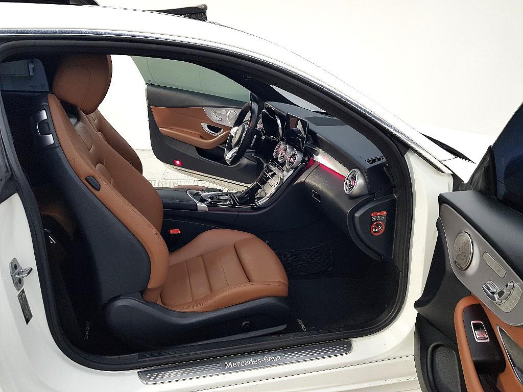 Mercedes Benz C Class - Vista 5