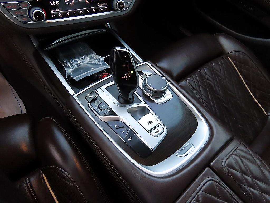 BMW 7 Series - Vista 11