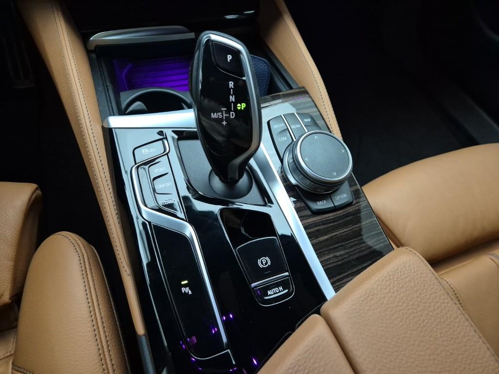 BMW 5 Series - Vista 8