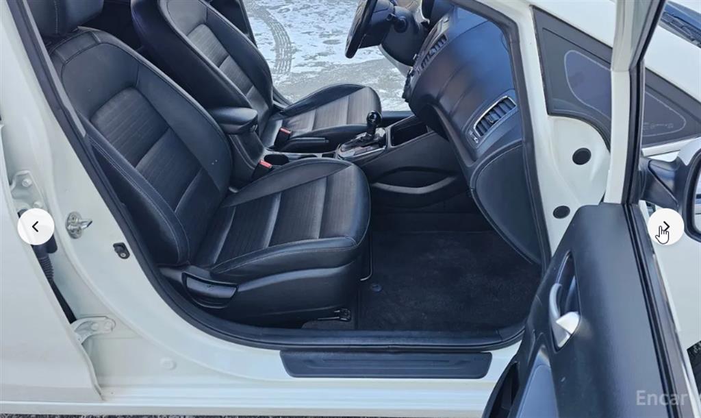 KIA K3 - Vista 12
