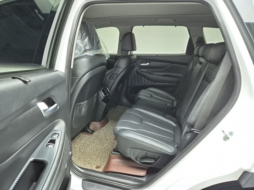 HYUNDAI Santa Fe - Vista 12