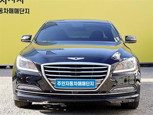 HYUNDAI Genesis - Vista 2