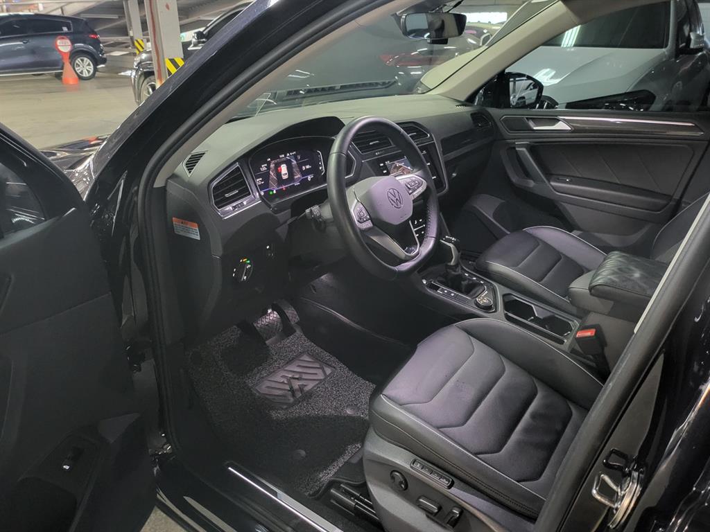 Volkswagen Tiguan - Vista 6