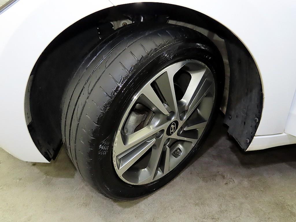 HYUNDAI Avante 2018 Blanco - Importación desde Corea - HF Imports Iquique - Foto 19