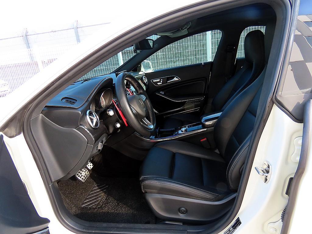 Mercedes Benz CLA Class - Vista 5