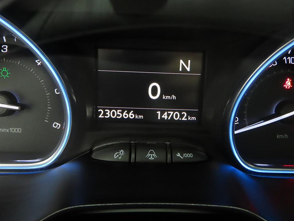 Peugeot 2008 - Vista 9