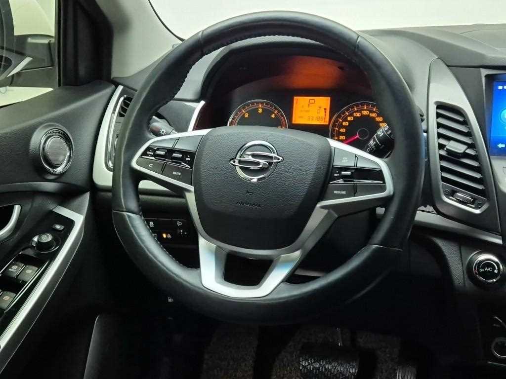 Ssangyong Korando - Vista 9