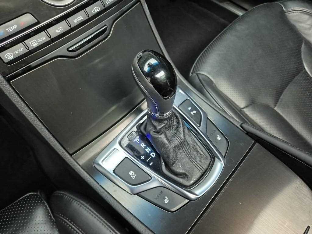 HYUNDAI Grandeur - Vista 8