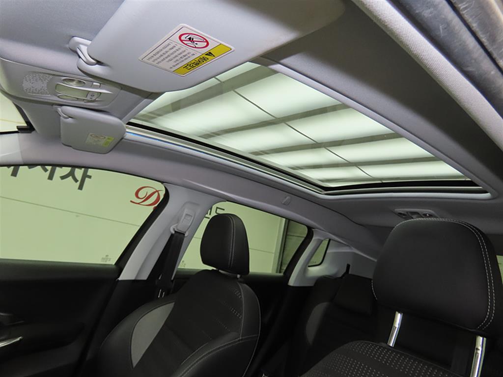 Peugeot 2008 2016 Gris - Importación desde Corea - HF Imports Iquique - Foto 17