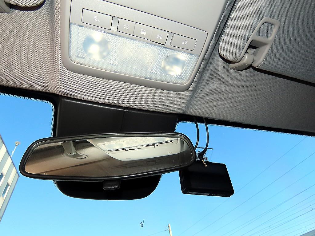 Chevrolet Trax 2021 Gris - Importación desde Corea - HF Imports Iquique - Foto 14