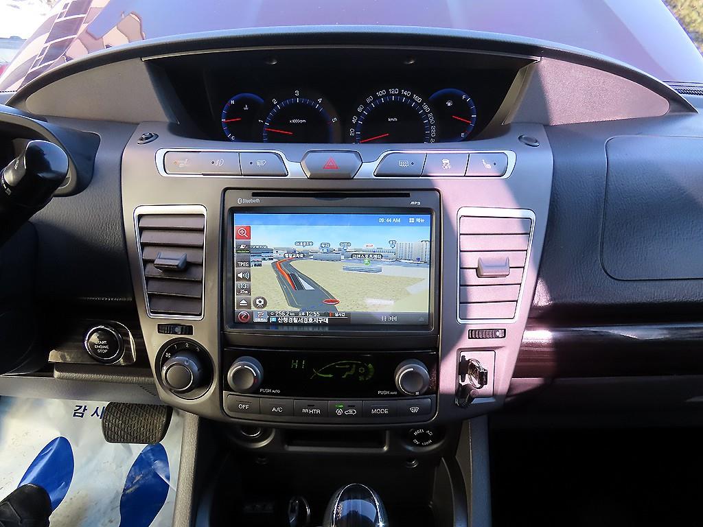 Ssangyong Korando 2016 Morado - Importación desde Corea - HF Imports Iquique - Foto 13