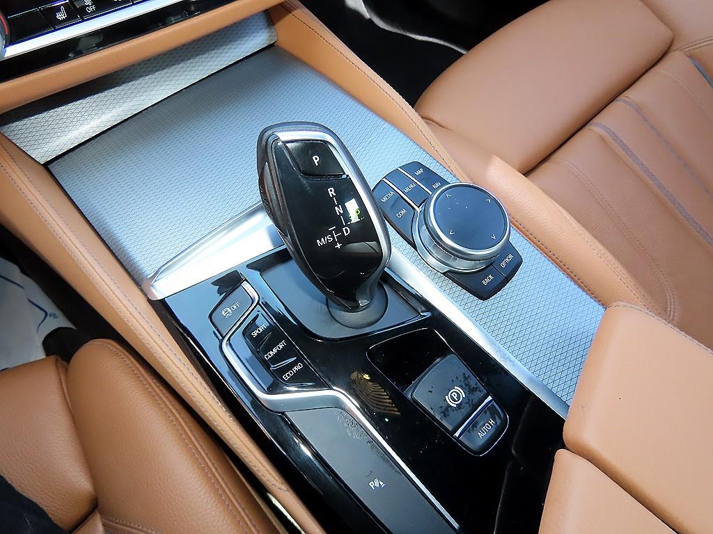 BMW 5 Series - Vista 11