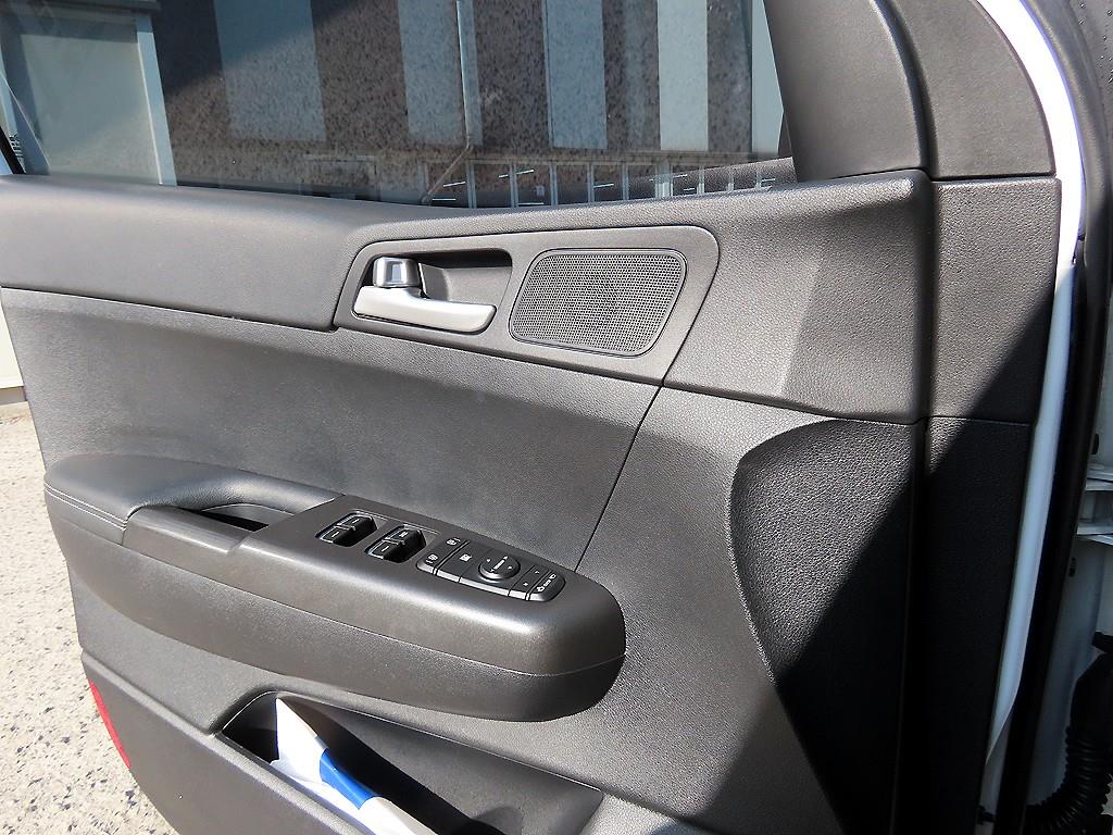 KIA Sportage - Vista 11