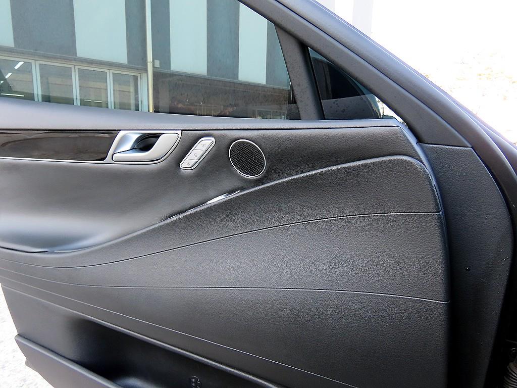 Genesis G80 - Vista 11