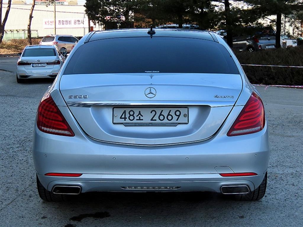Mercedes Benz S Class - Vista 4