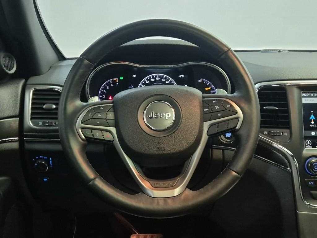 Jeep Cherokee - Vista 9